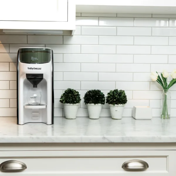 Baby Brezza Formula Pro Advanced piimasegu valmistaja